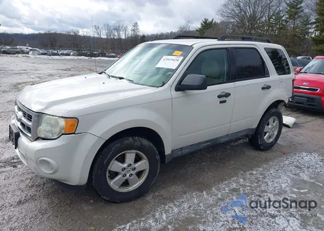 2010 Ford Escape Xlt from USA, damaged, VIN 1FMCU9D72AKC04961